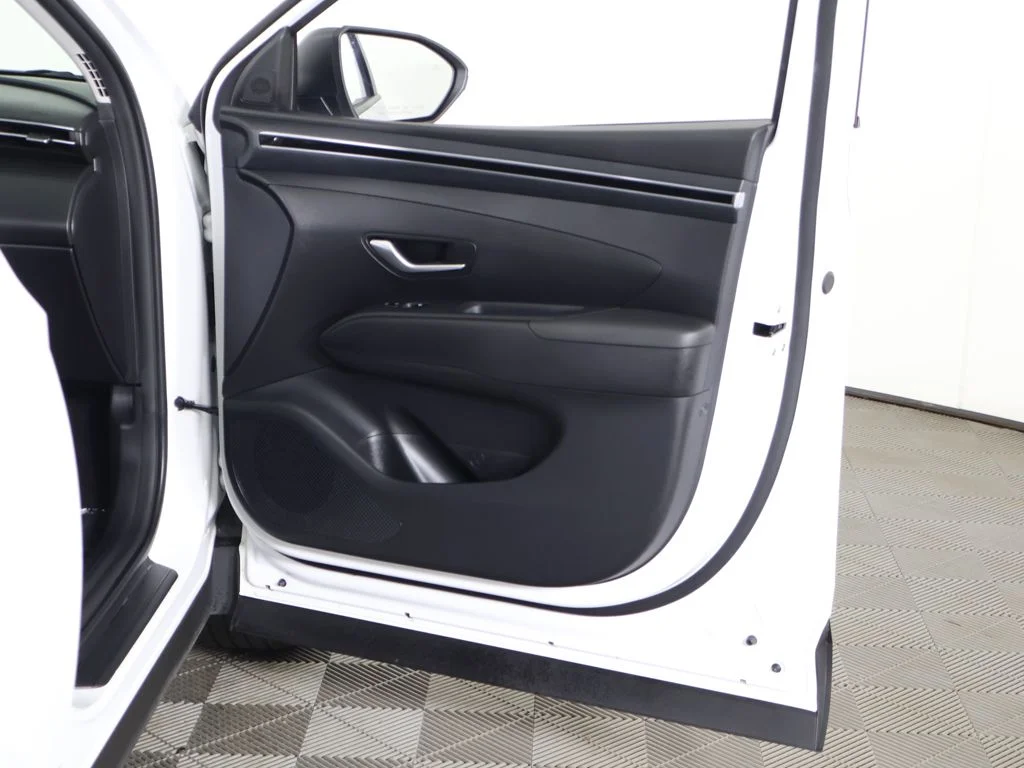 Used 2024 White Pearl Hyundai SEL image 24