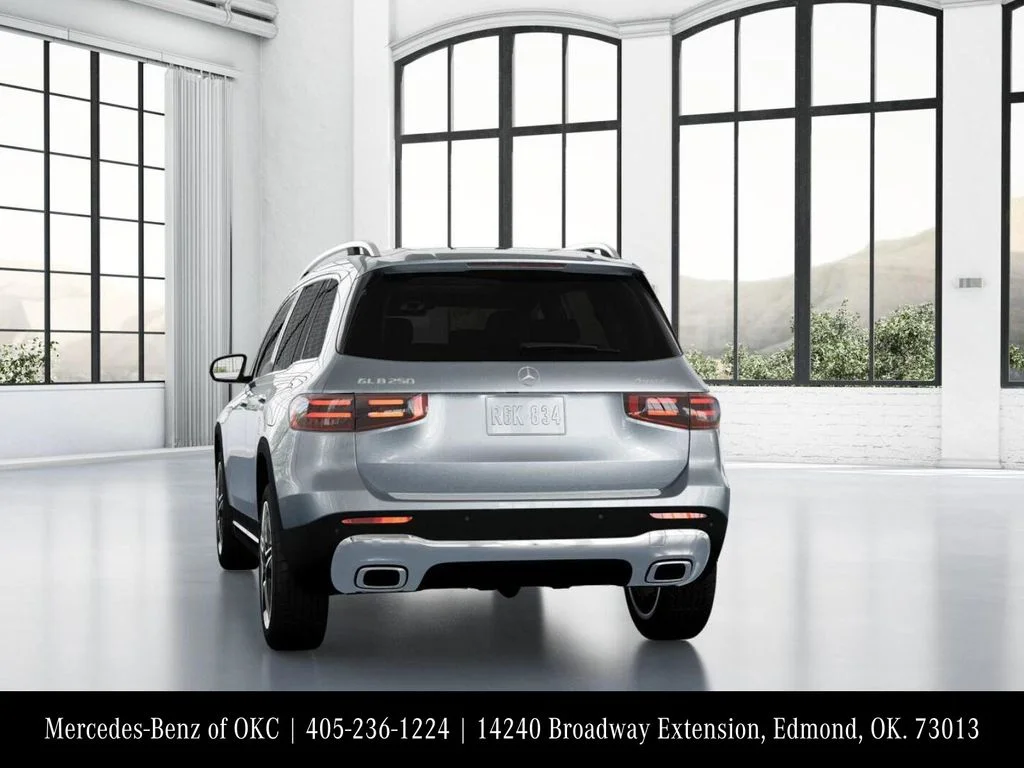 Used 2026 Silver Mercedes-Benz GLB 250 image 26