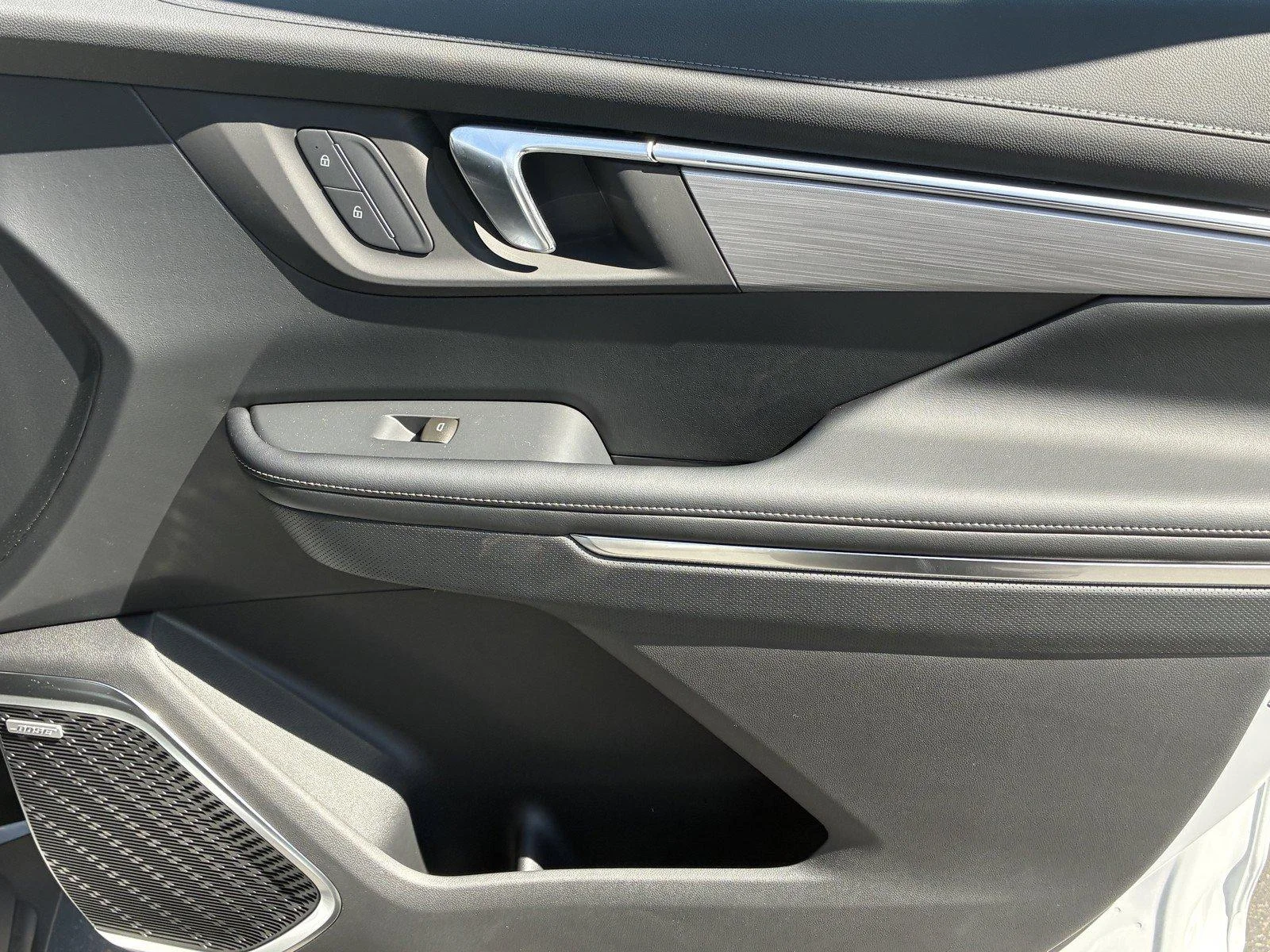 New 2027 Summit White Buick Preferred image 9