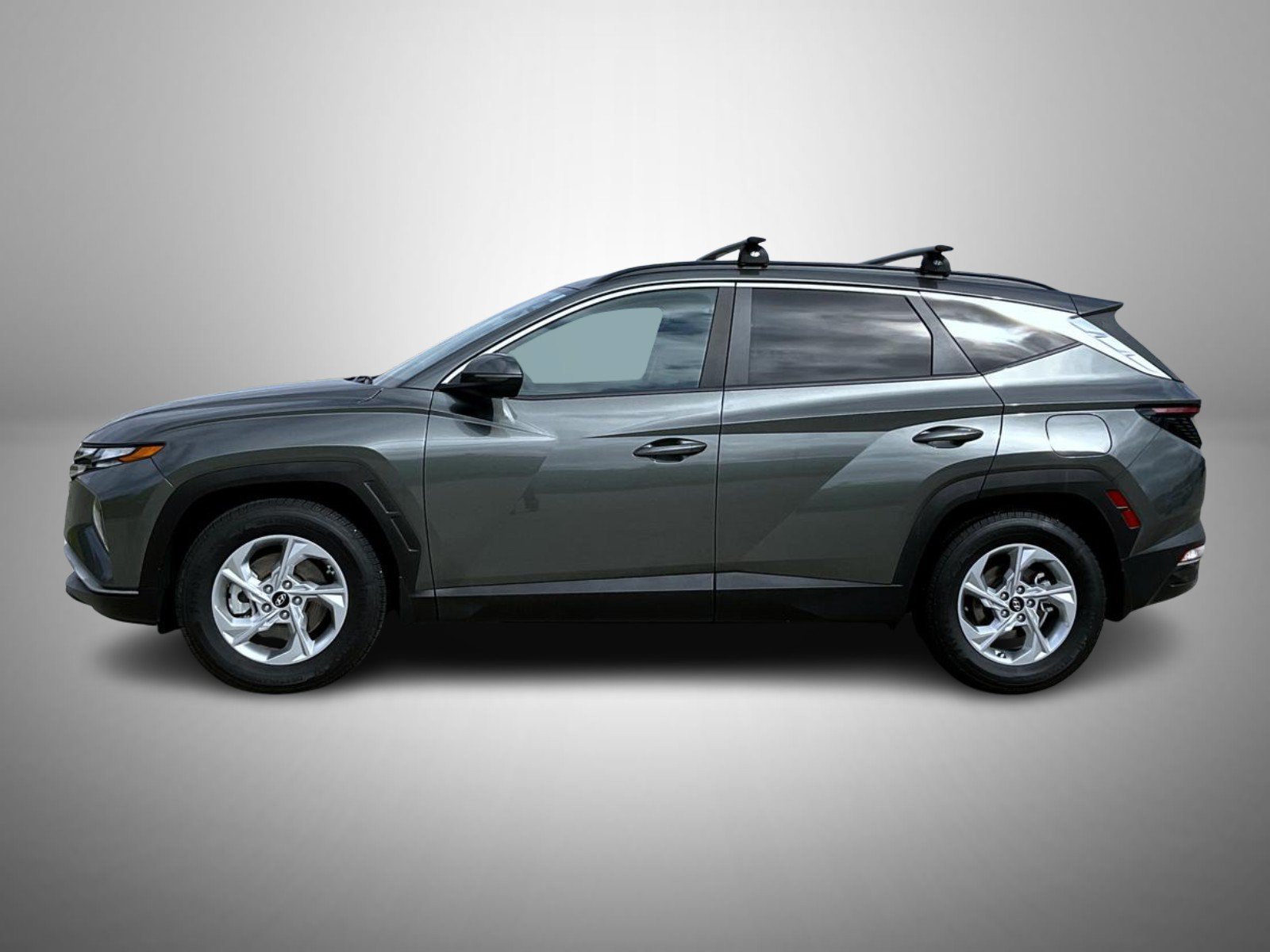 Used 2023 Gray Hyundai SEL image 7