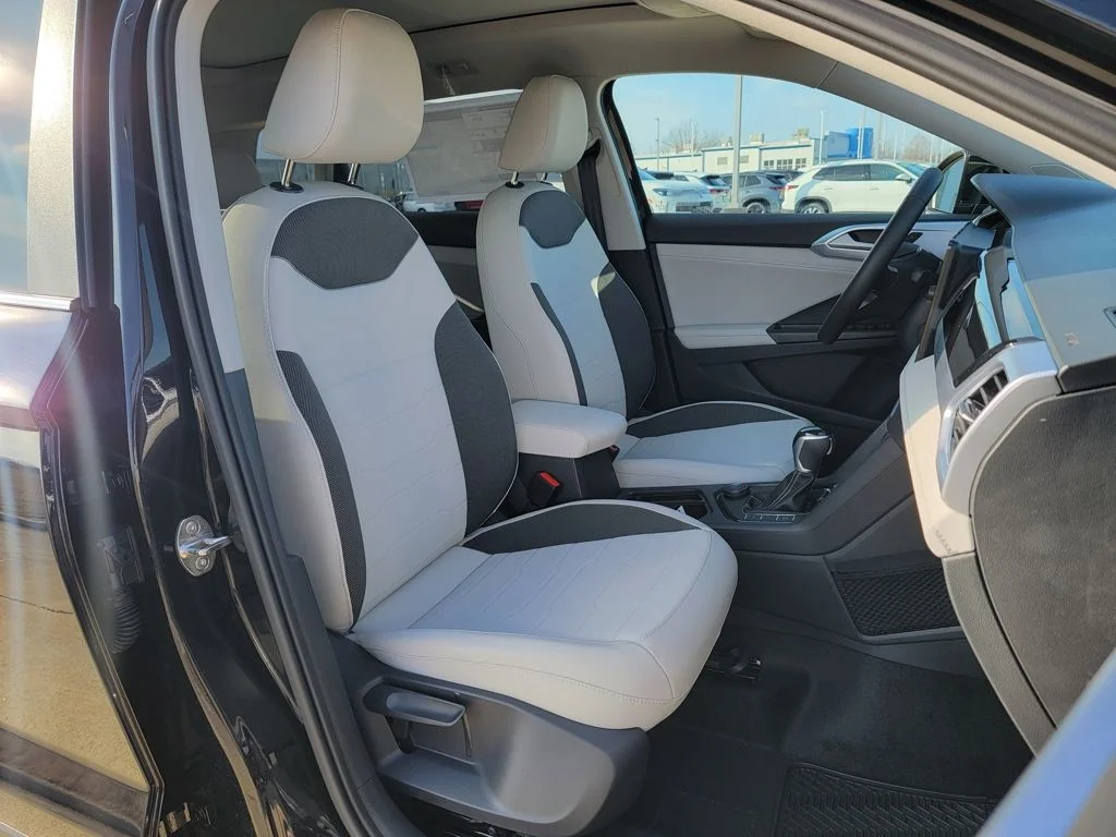 2026 Volkswagen Taos SE - Photo 11