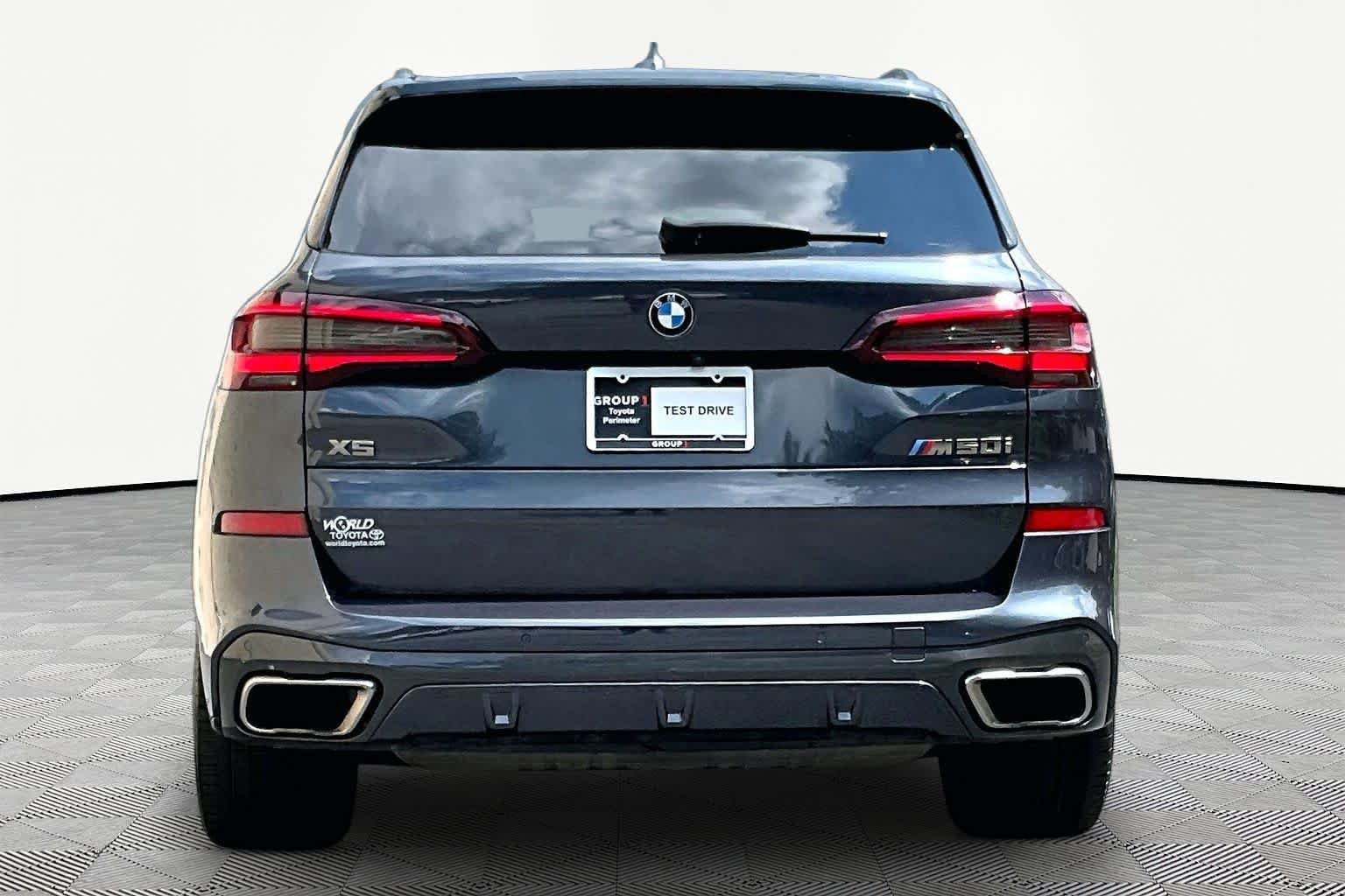 Used 2021 Arctic Gray Metallic BMW M50i image 5