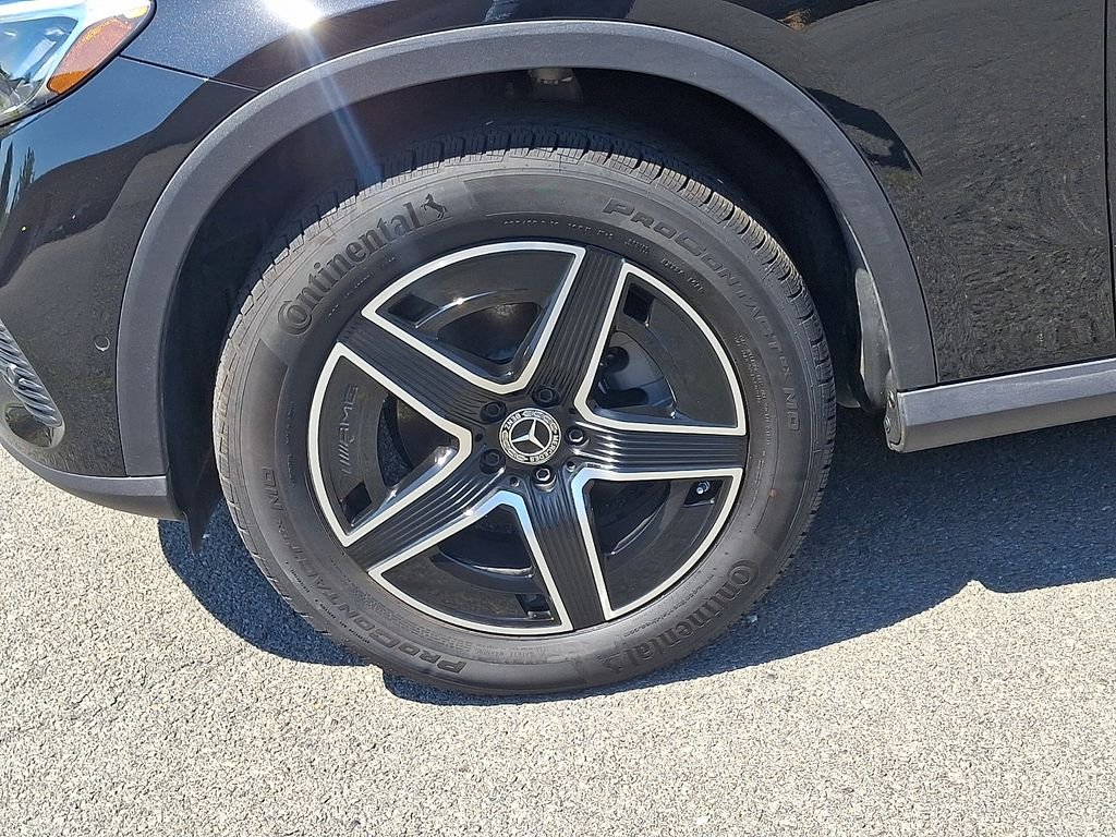 Certified Used 2026 Black Mercedes-Benz GLC 300 image 8