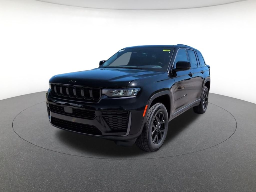 New 2026 Diamond Black Crystal Pearl-Coat Exterior Paint Jeep Laredo image 14