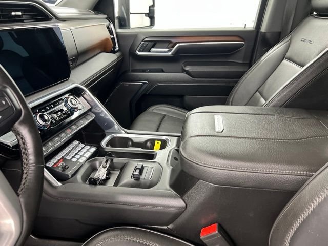 Used 2024 Silver GMC Denali image 16