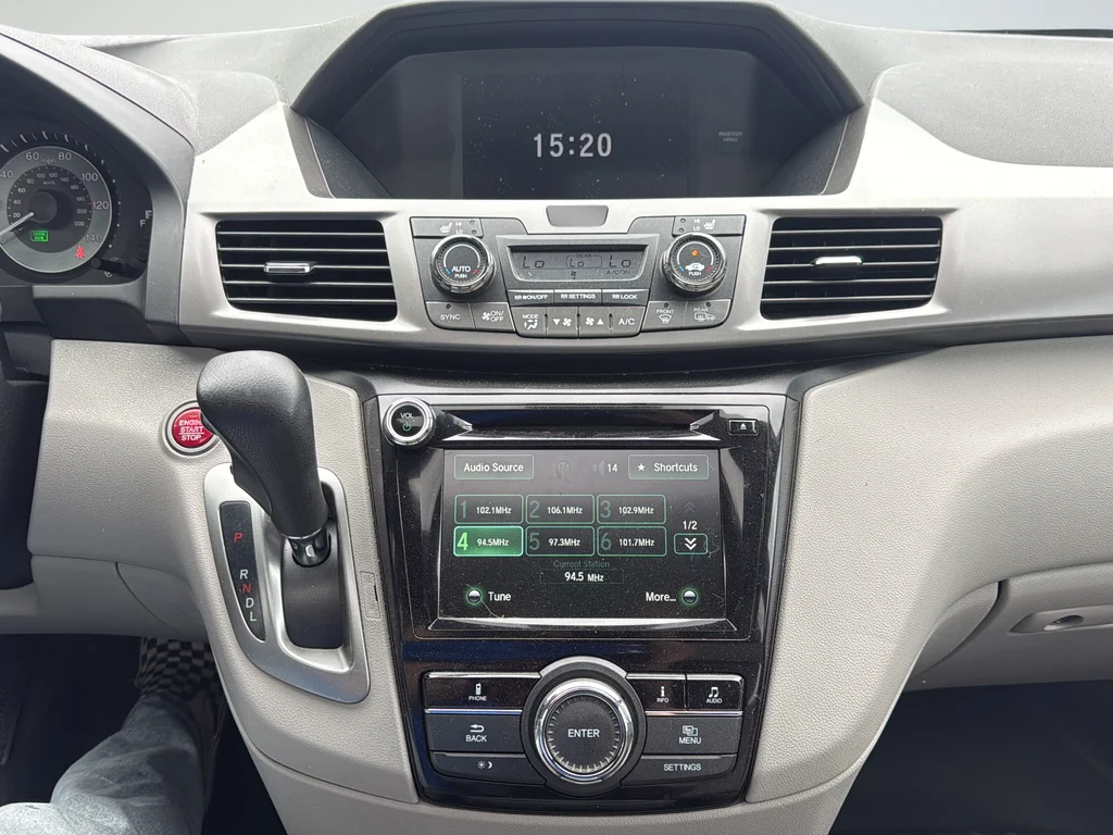 Used 2016  Honda EX-L image 18