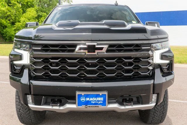Used 2023 Blue Chevrolet ZR2 image 3