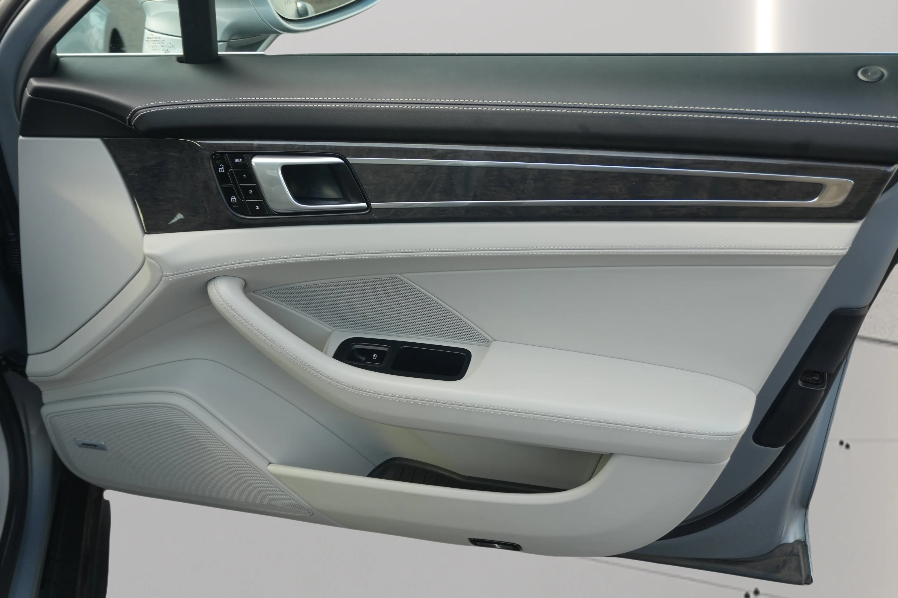 Used 2020 Dolomite Silver Metallic Porsche 4 E-Hybrid image 18