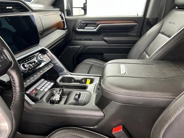 Used 2024 Silver GMC Denali image 16