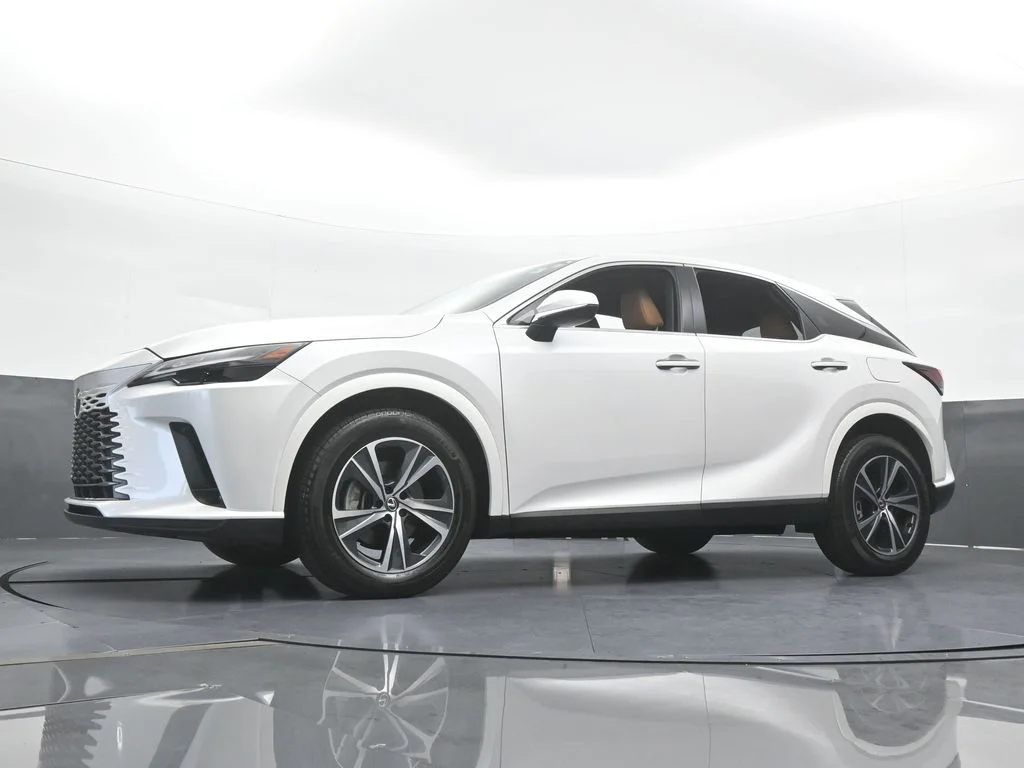 Used 2025 White Pearl Lexus 350 image 56
