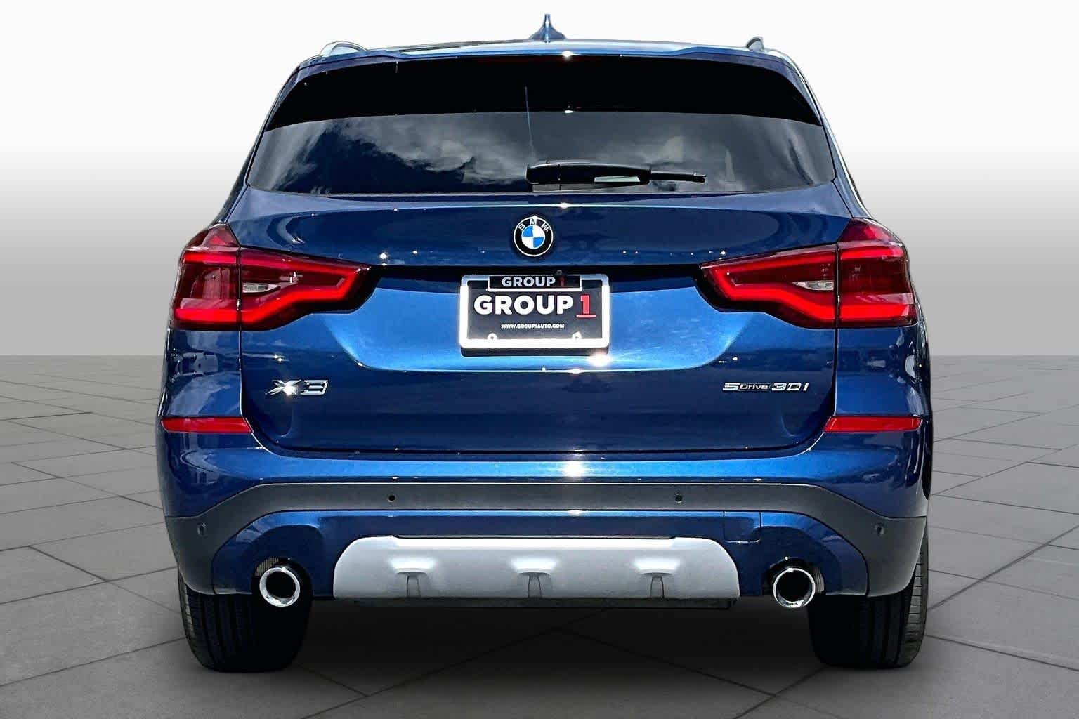 Used 2021 Phytonic Blue Metallic BMW sDrive30i image 5