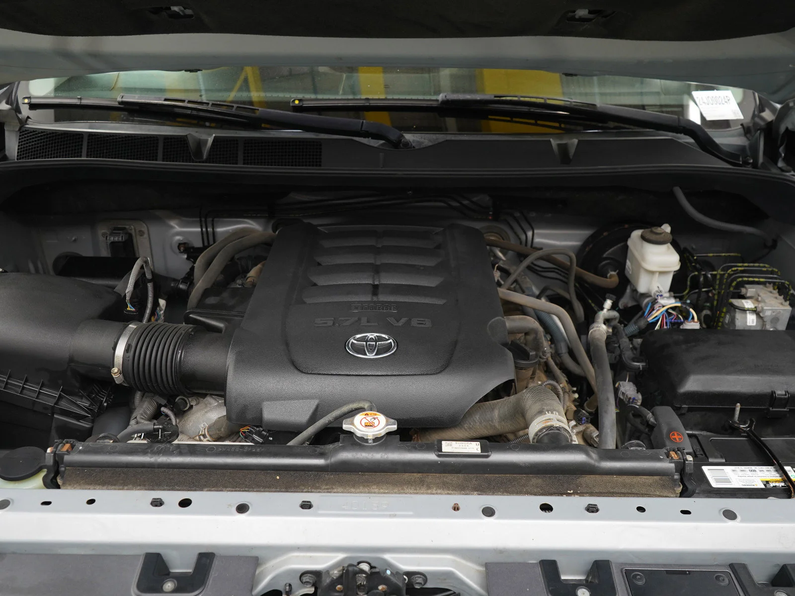 Used 2018 Cement Toyota SR5 image 34