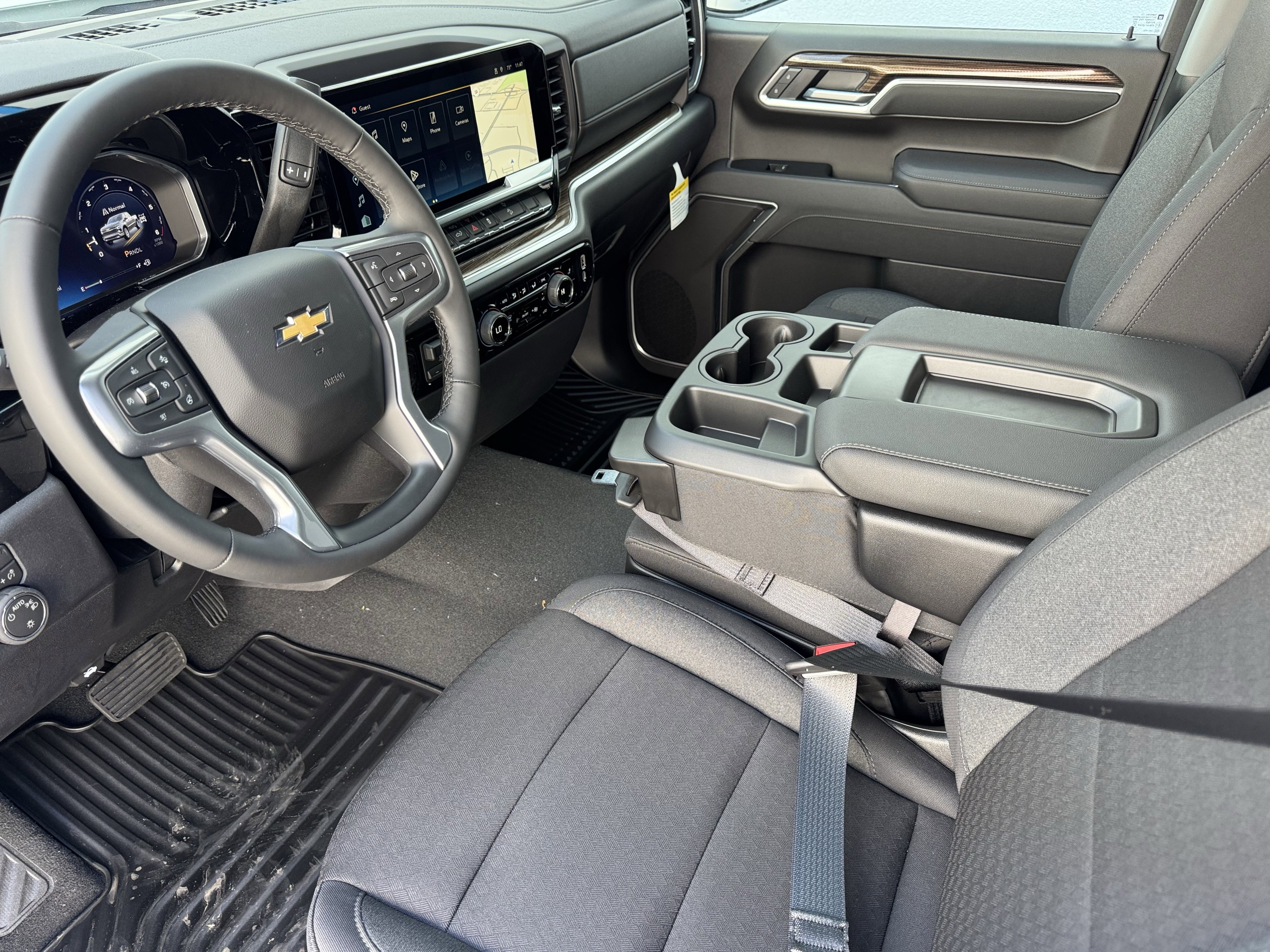 Used 2026 Summit White Chevrolet LT image 9