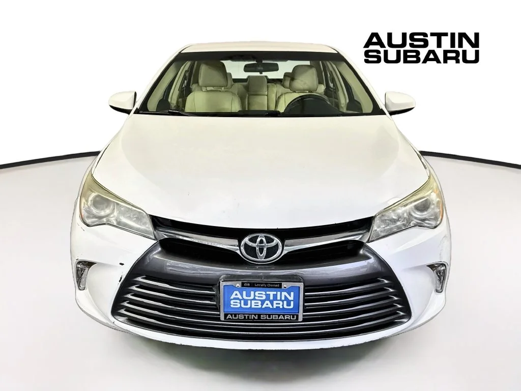Used 2015 White Toyota XLE image 2