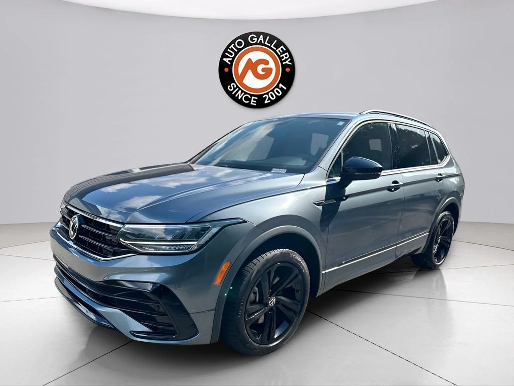 Used 2023 Gray Volkswagen 2.0T SE R-Line Black image 3