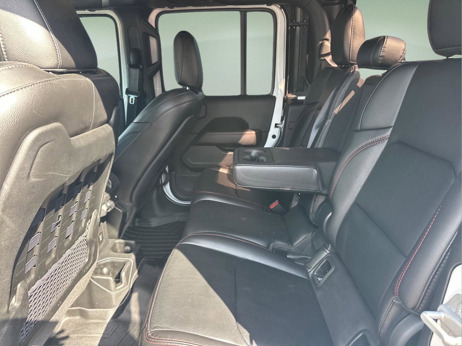Used 2021 Bright White Clearcoat Jeep Rubicon image 14