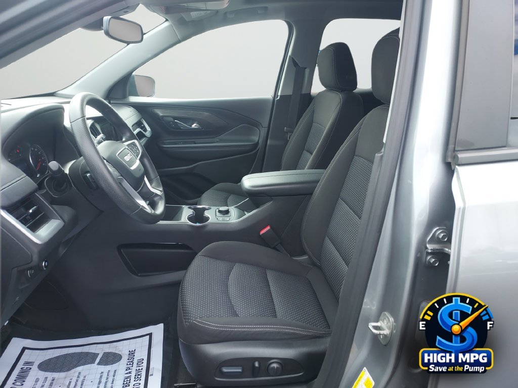 Used 2023 Silver GMC SLE image 30