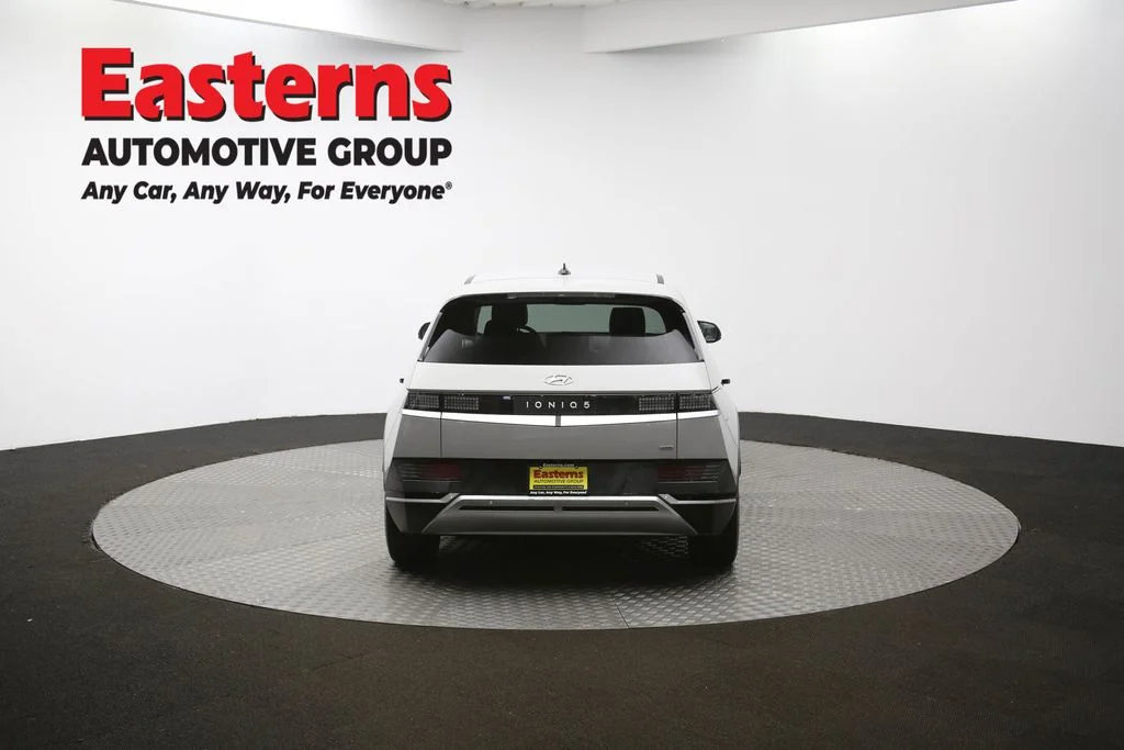 Used 2023 Gray Hyundai SEL image 36