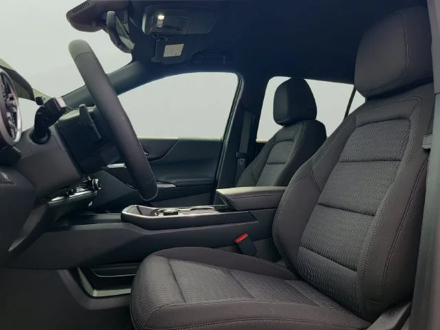 2027 Chevrolet Equinox LT - Photo 22