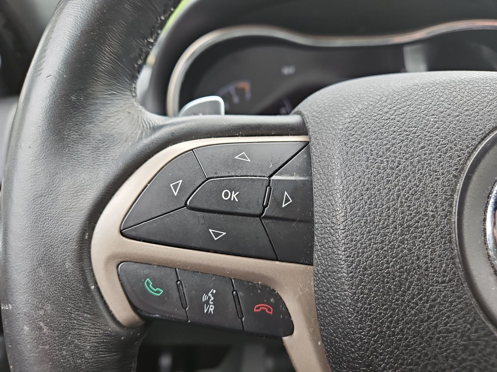 Used 2015 White Jeep Laredo image 25