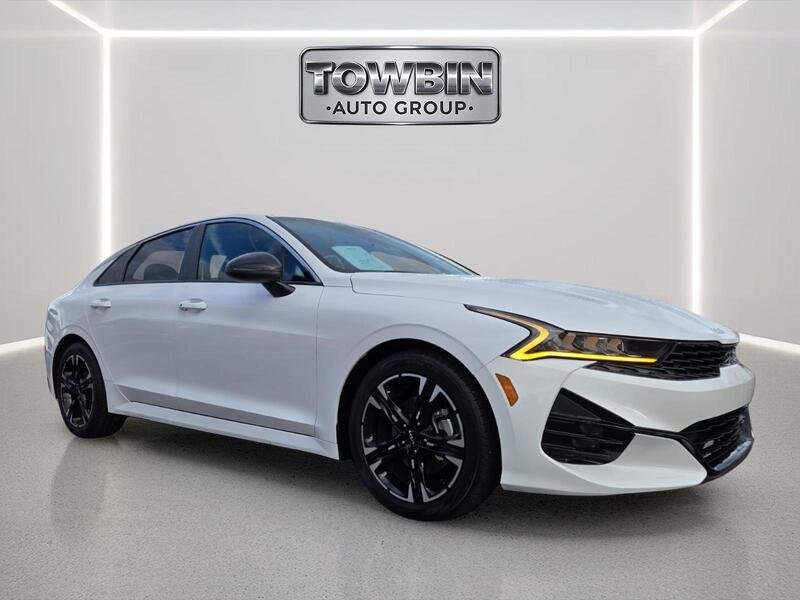 Used 2022 White Pearl KIA GT-LINE AUTO AWD image 2