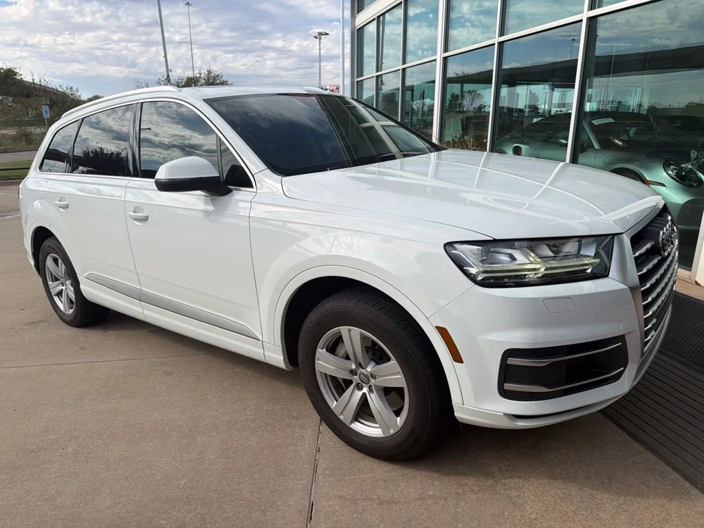Used 2019 White Audi 45 Premium Plus image 1