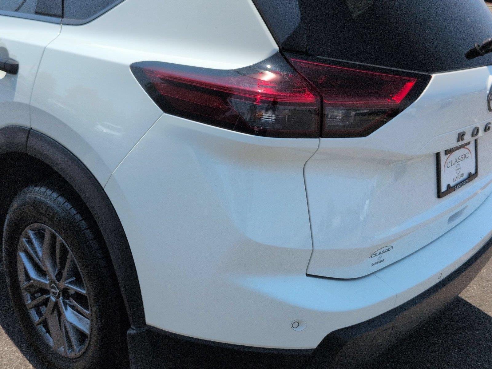 Used 2024 Glacier White Nissan S image 12
