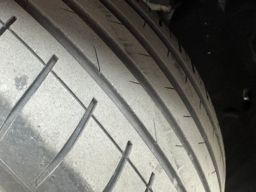 2026 BMW iX 60 - Photo 30