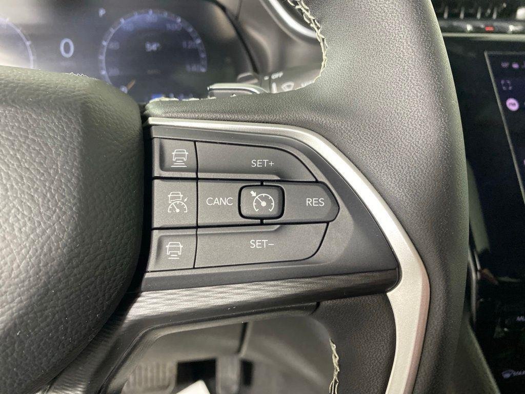 2025 Jeep Grand Cherokee Laredo - Photo 18