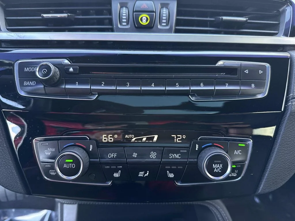 Used 2019 Black BMW sDrive28i image 34
