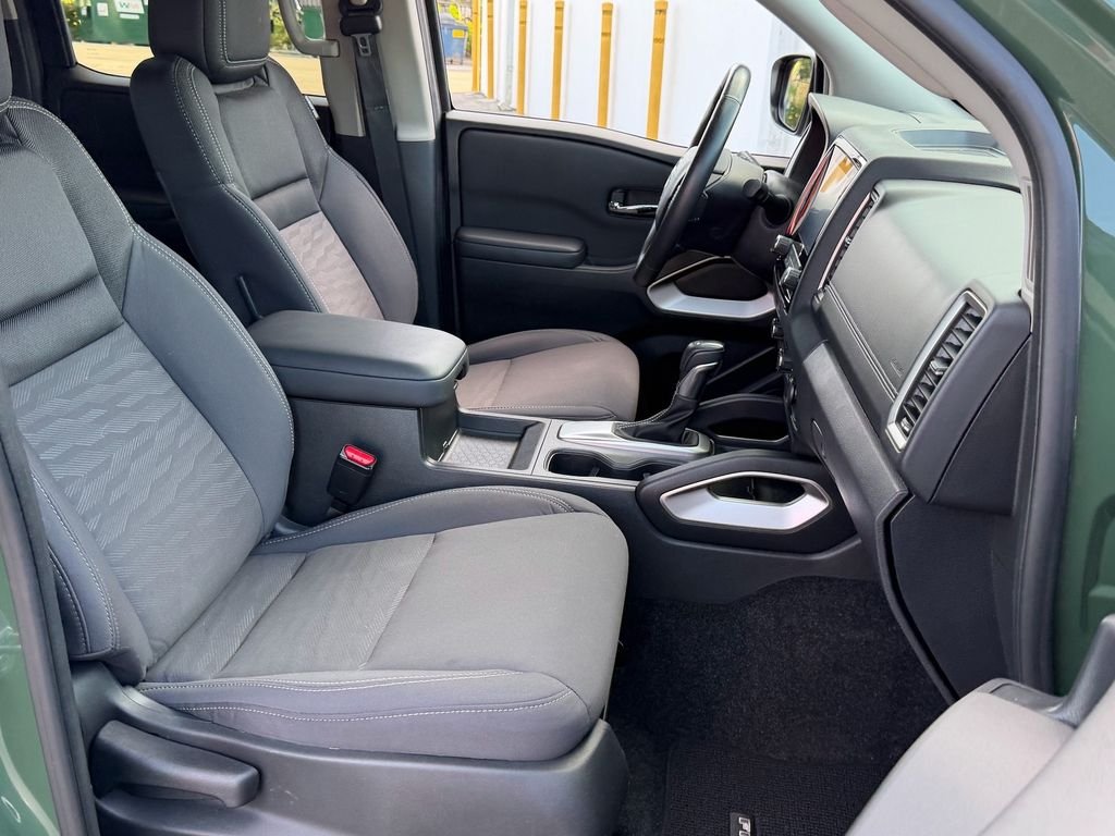 Used 2024 Green Nissan SV image 18