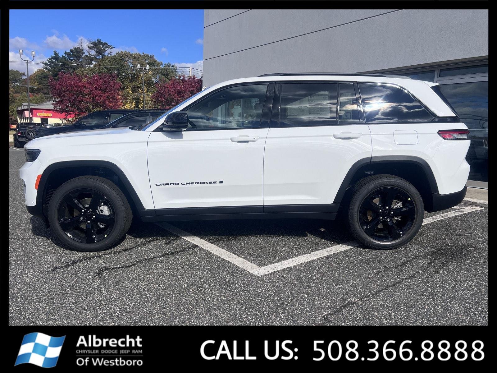 2025 Jeep Grand Cherokee Limited photo 2