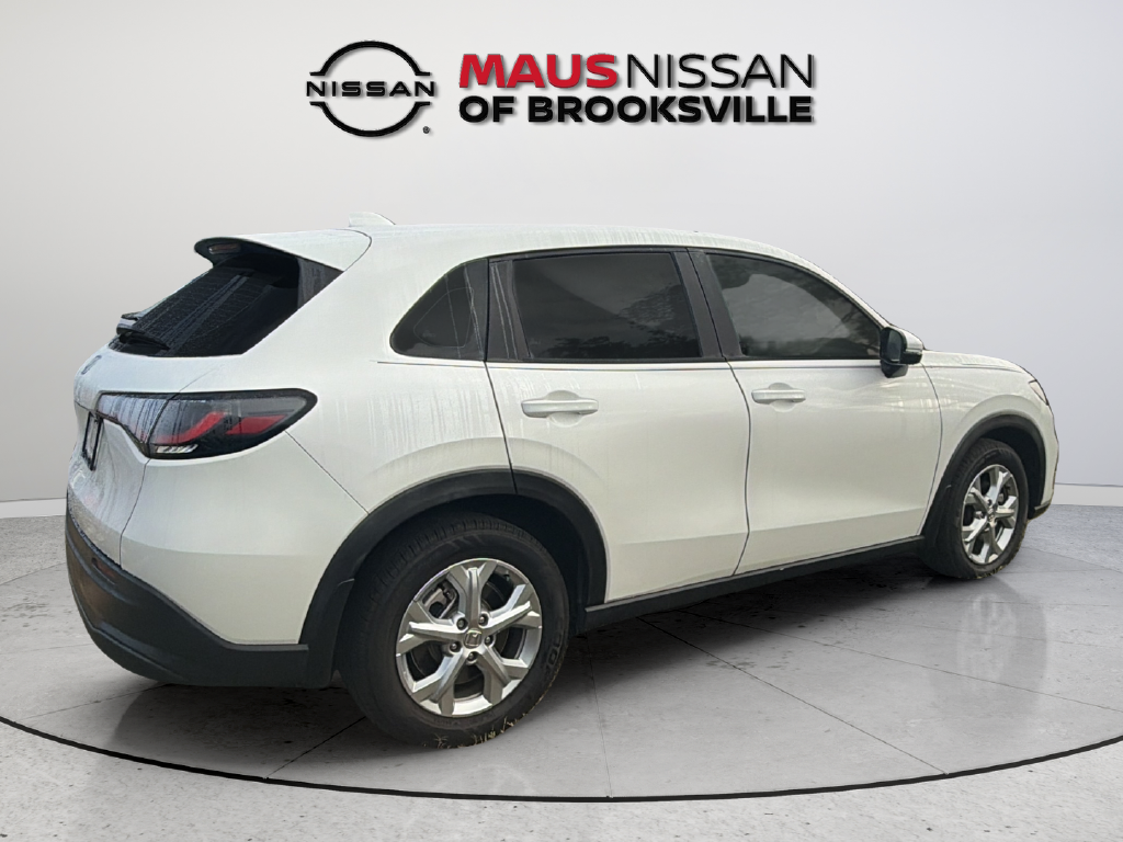 Used 2024 Platinum White Pearl Honda LX image 12