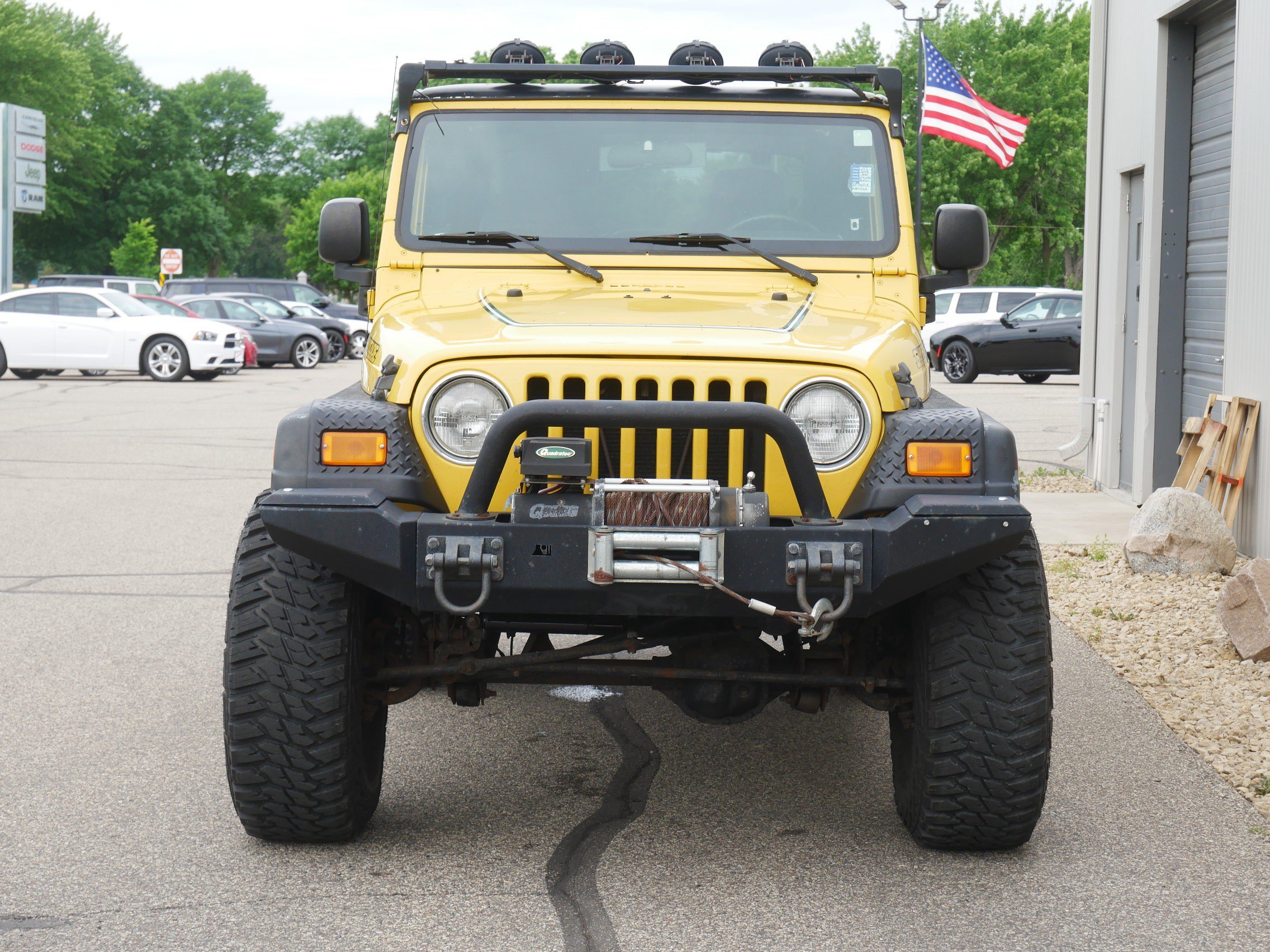 Used 2006 Yellow Jeep Sport image 8