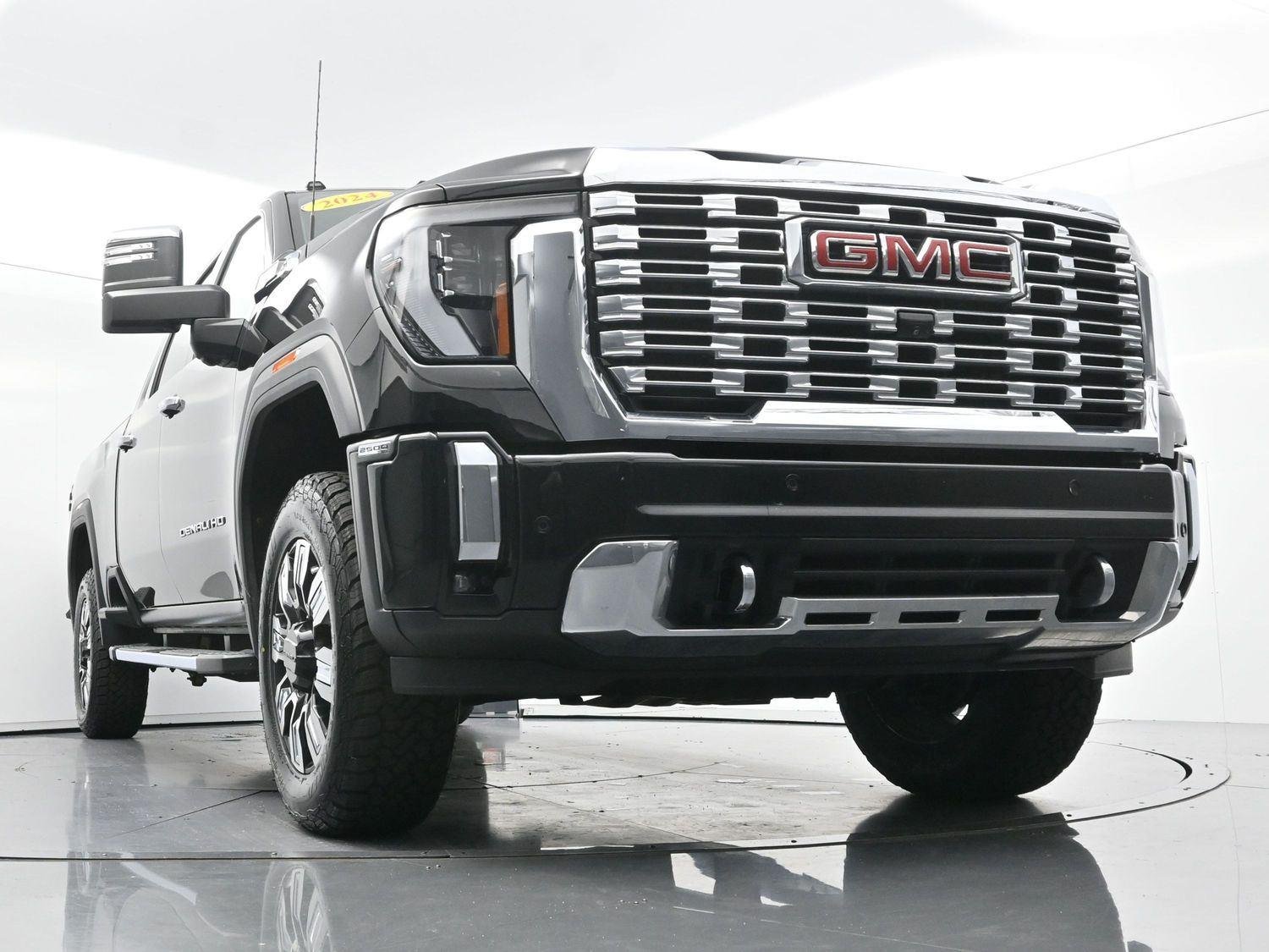 Used 2024 Onyx Black GMC Denali image 48