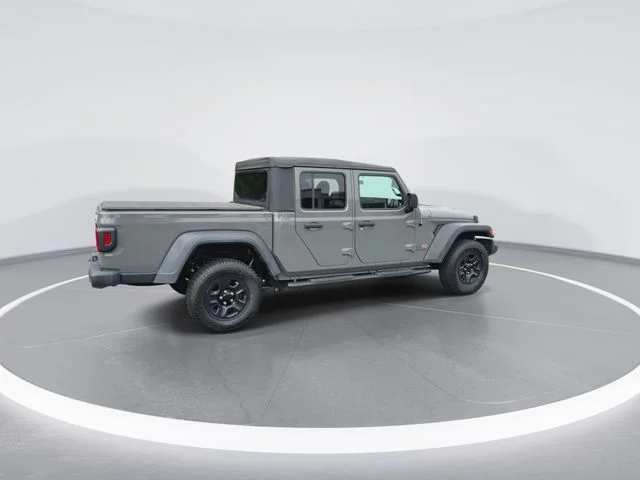 Used 2020 Gray Jeep Sport image 9