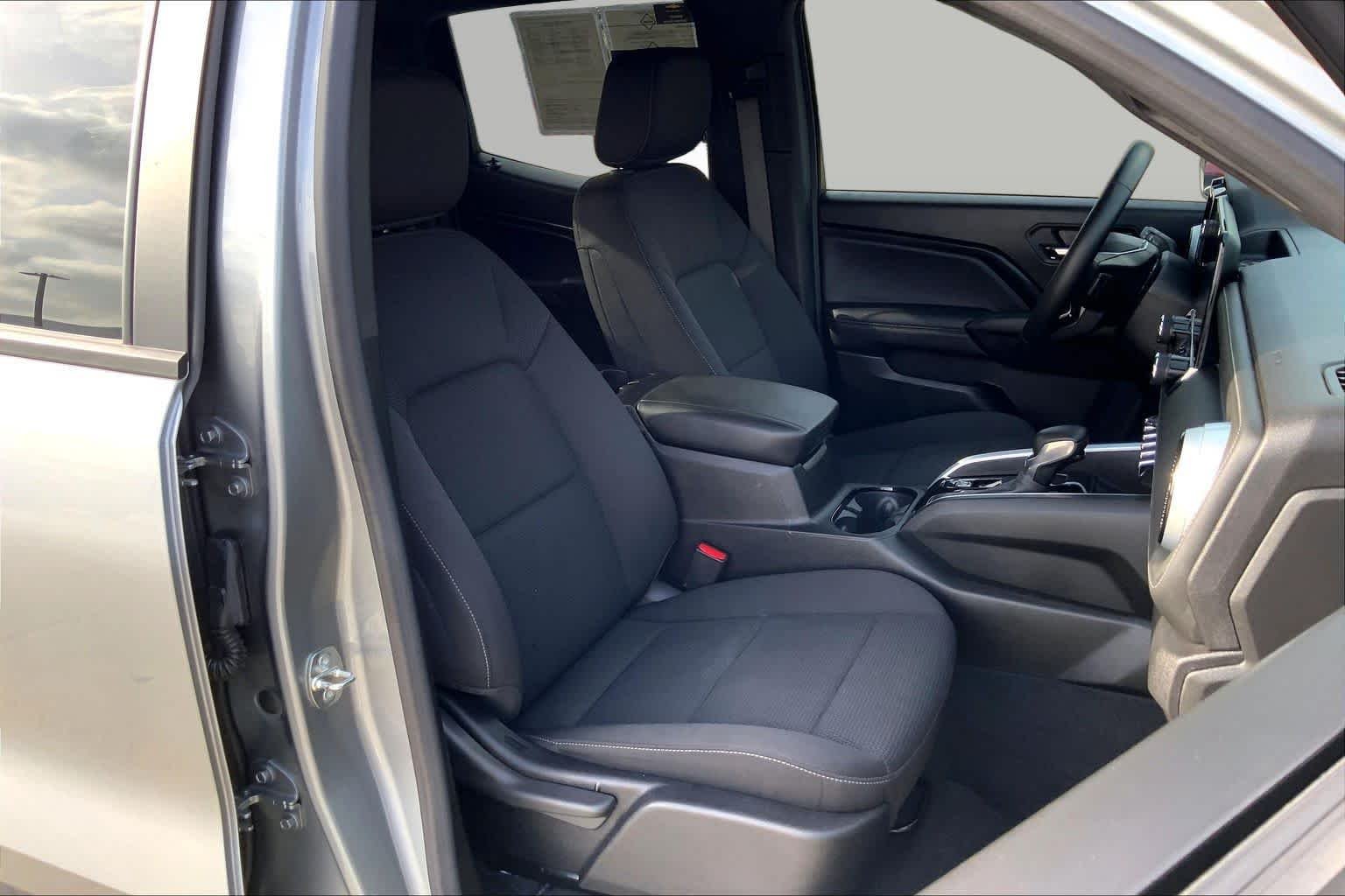 Used 2023 Sterling Gray Metallic Chevrolet 4WD LT image 9