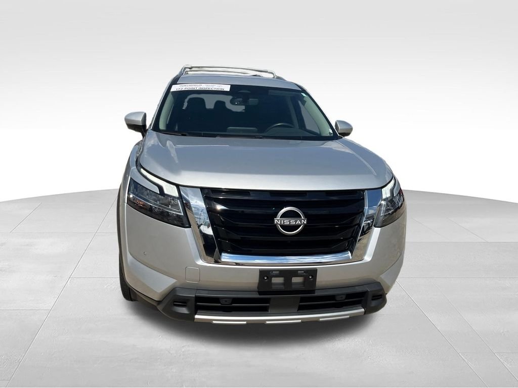 Certified Used 2023 Silver Nissan SL image 8