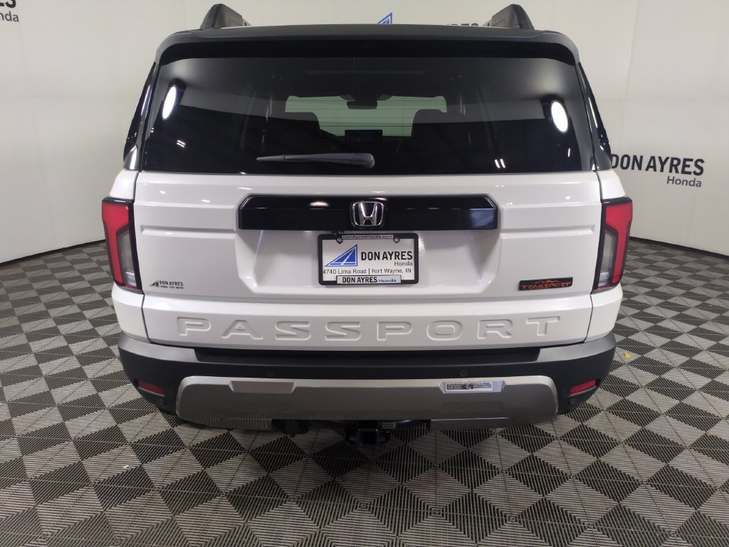 Certified Used 2026 Platinum White Pearl Honda TrailSport Elite image 5