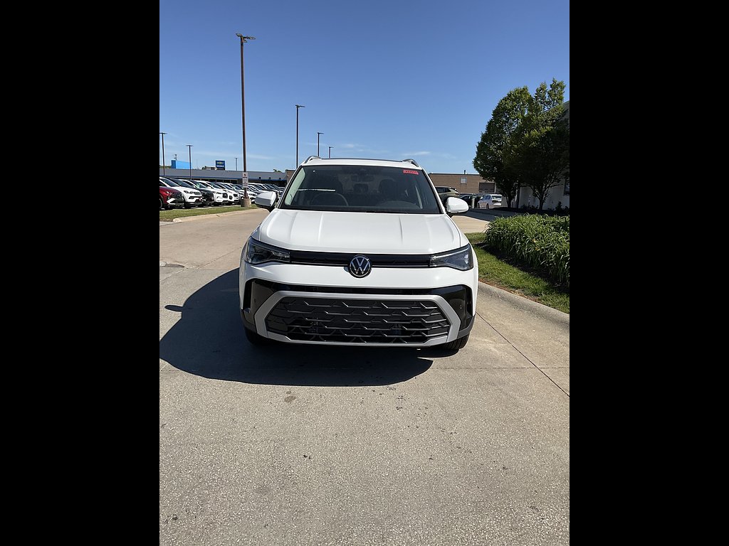 New 2026 Pure White Volkswagen SE 4Motion image 2