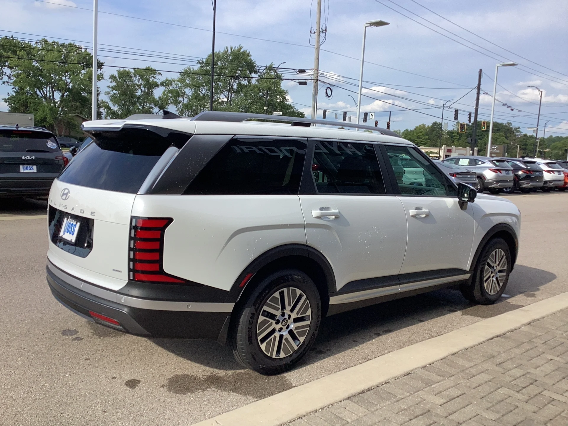 New 2026 Creamy White Pearl Hyundai SEL Premium 8P image 10