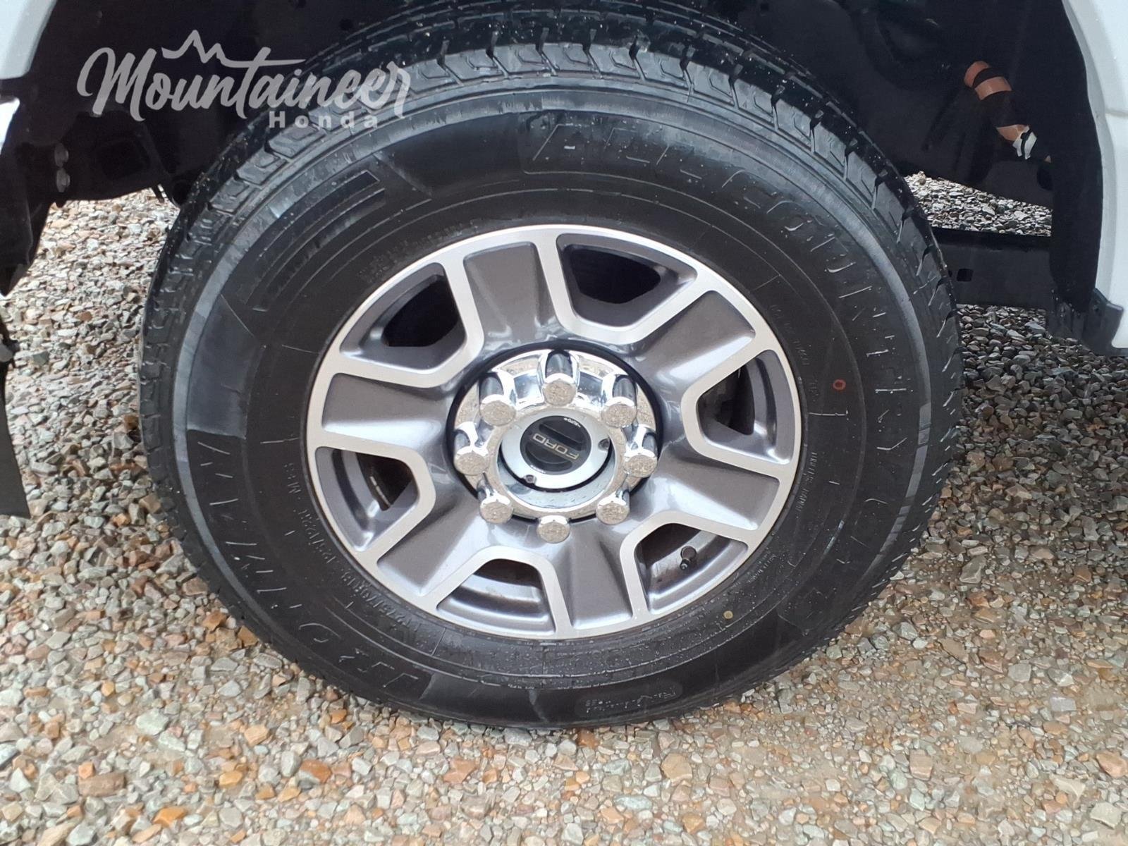 Used 2026 Avalanche Gray Ford LARIAT image 15