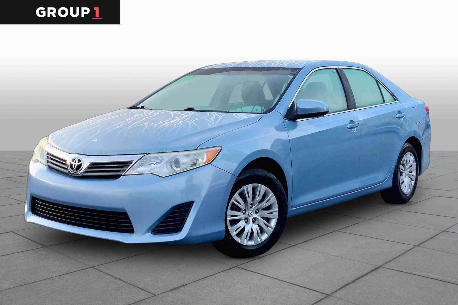 2012 Toyota Camry 2.5 Auto SE's photo
