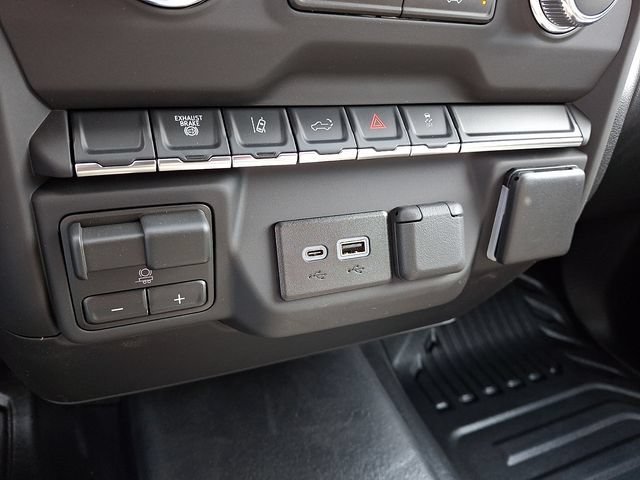 2026 GMC Sierra 3500HD Pro - Photo 18