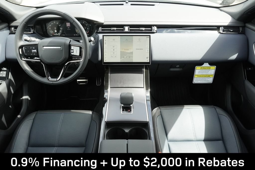New 2026 Arroios Grey Land Rover Dynamic SE image 9