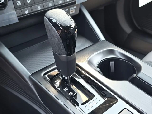 New 2026 CRYSTAL WHITE PEARL Subaru Premium image 30