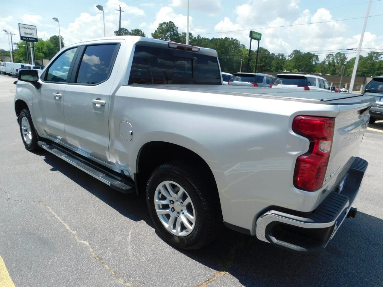 Used 2020 Silver Chevrolet 4WD CREW CAB 147 in LT image 6