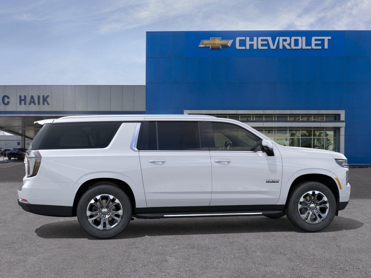 2026 Chevrolet Suburban LT - Photo 5
