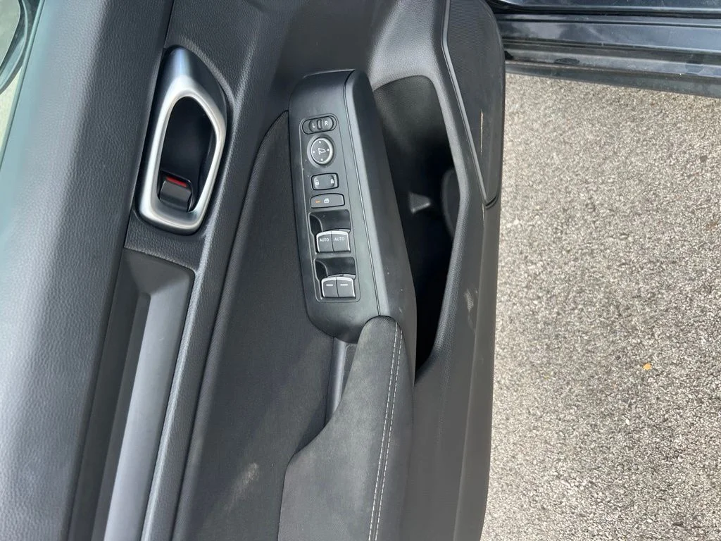 Used 2022 Meteorite Gray Metallic Honda LX image 26