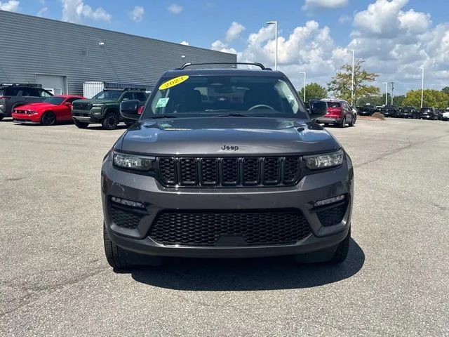 Used 2023 Gray Jeep Limited image 10